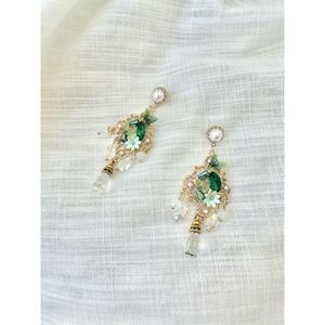 Green rhinestone chandelier earring with flowers & Butterfly